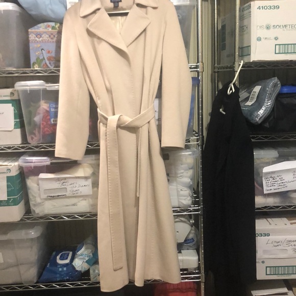 Ann Taylor Jackets & Blazers - Stunning Ann Taylor coat  Wool angora cashmere.